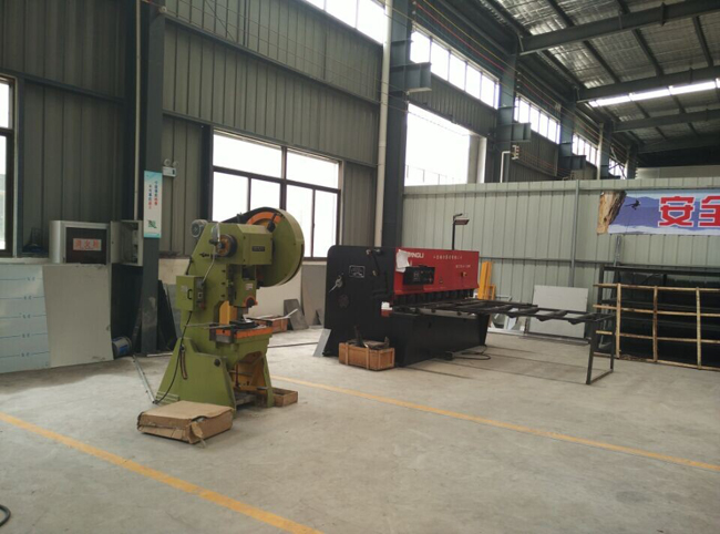 金睿鈑金生產車間